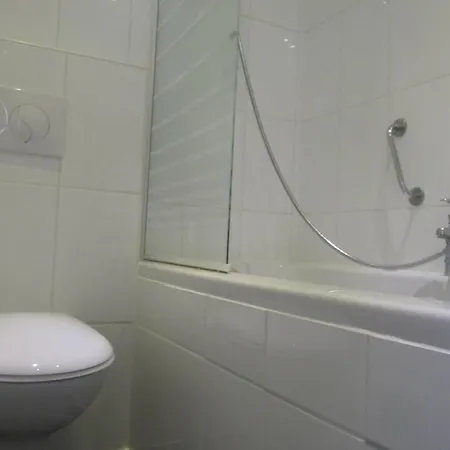 Hotel Anna 3*